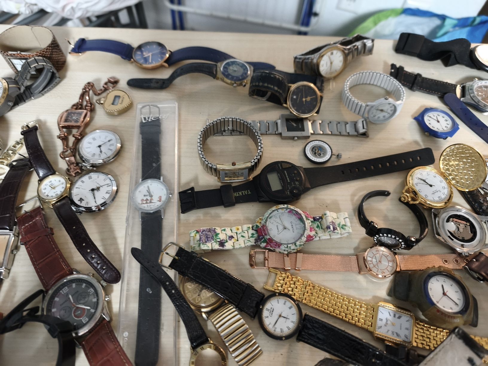 Orologi: Armbanduhr lot – Usato da Kreuzlingen venduto da dad_9x7b 2