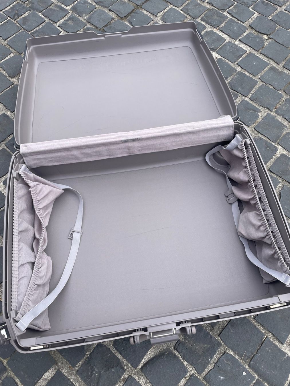 Reisekoffer: Schalenkoffer Samsonite – Gebraucht aus Altendorf von Esmaan 2