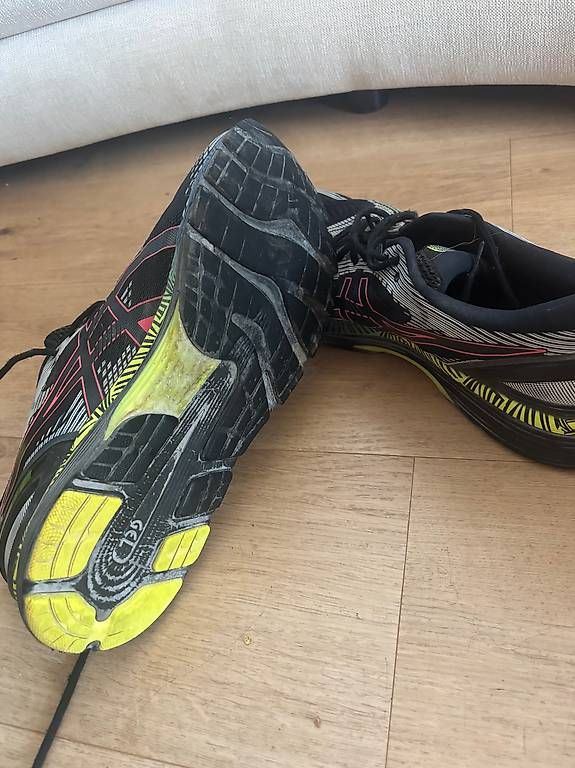 Scarpe da uomo: ASICS Laufschuhe, gr 51,5 – Usato da Küttigen venduto da san_2x92 2
