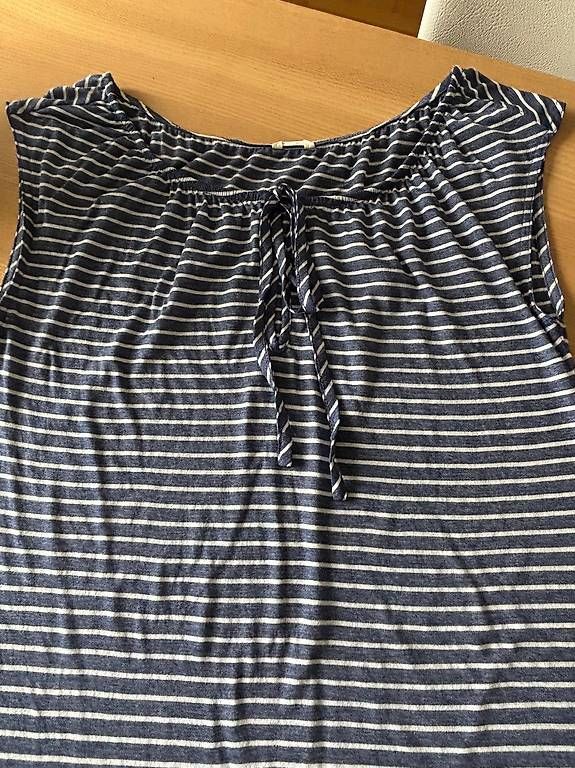 Esprit Vestiti: Esprit Kleid mit Bindegürtel Gr. S – Usato da Bülach venduto da marspi 1