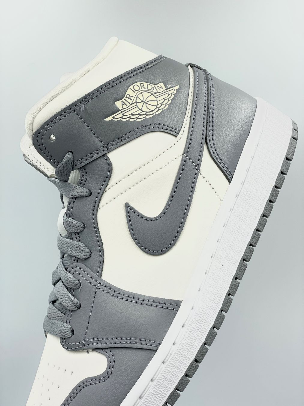 Jordan Scarpe da donna: Jordan 1 Mid Stealth Grey EU 37.5 – Nuovo e nell'imballaggio originale da Erlinsbach venduto da sasneakers 5