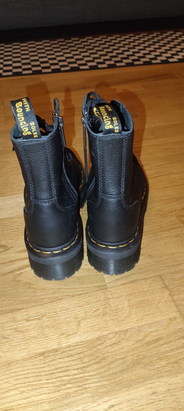 Dr. Martens Damenschuhe: Dr Martens boots 38 – Neu (gemäss Beschreibung) aus Zürich von car_sc6v 1