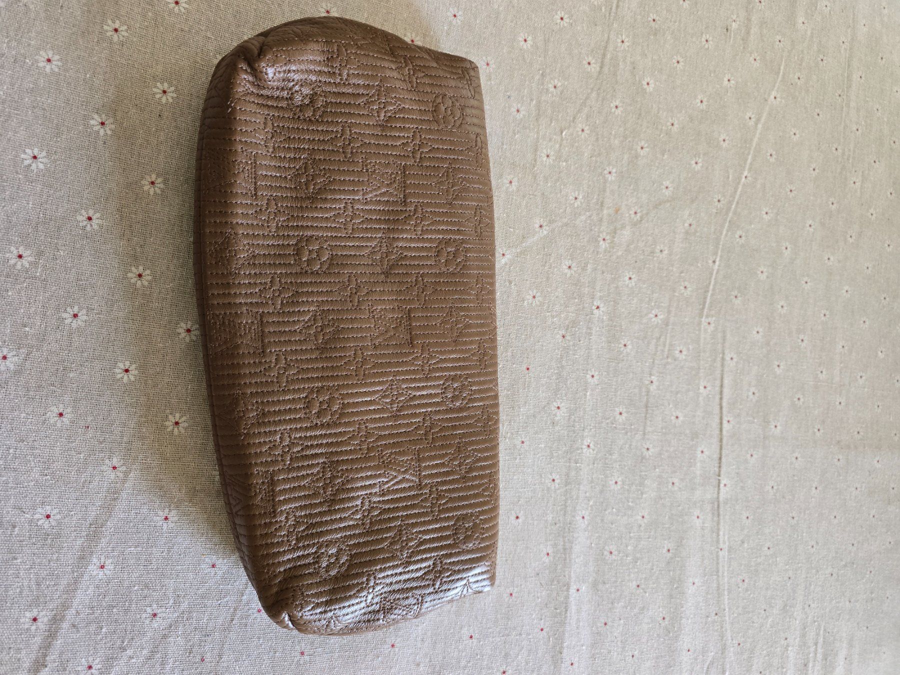 Louis Vuitton Taschen: Louis Vuitton Pochette Clutch Altair – Gebraucht aus Bottmingen von sandy_2 4