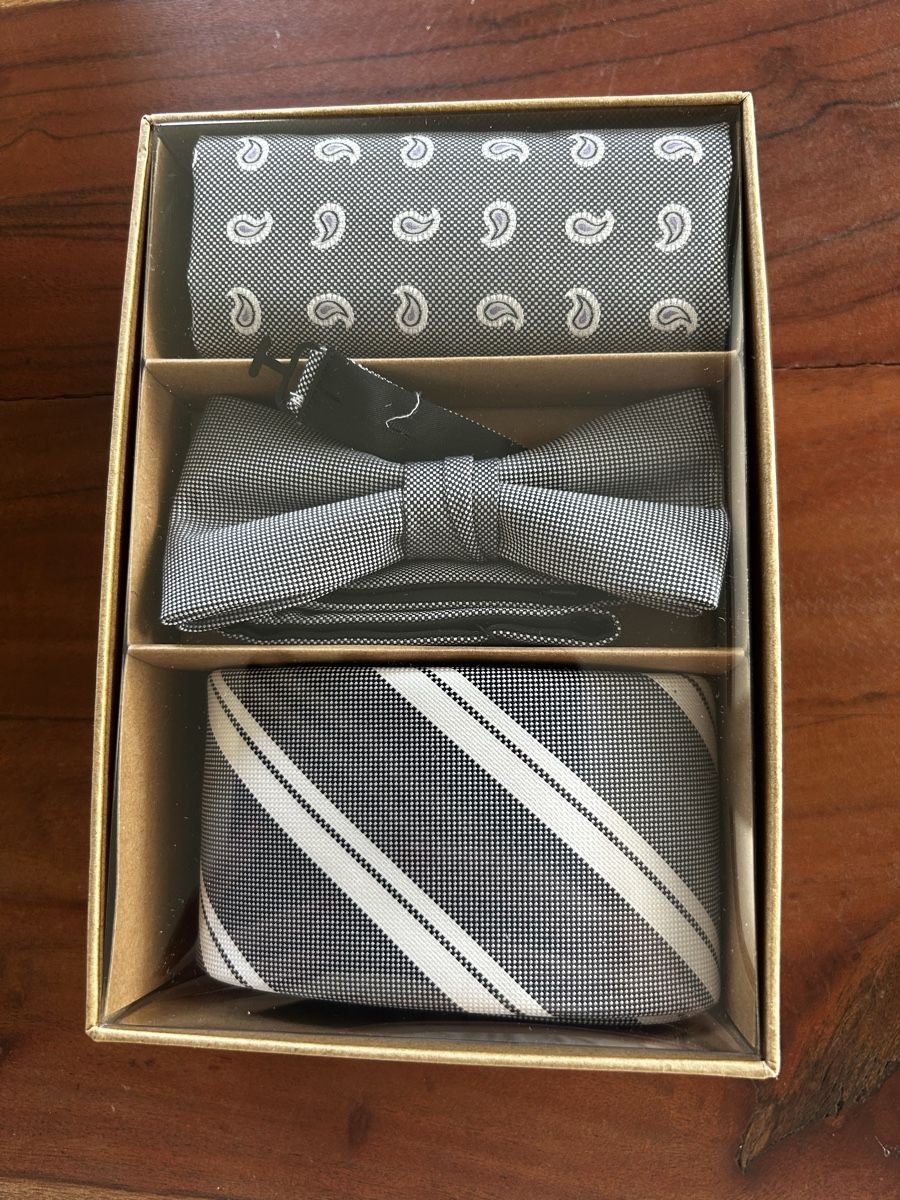 Cravatte: Herren Krawatten-Set, Fliege & Tuch,NEU – Nuovo e nell'imballaggio originale da Sursee venduto da ramona0406