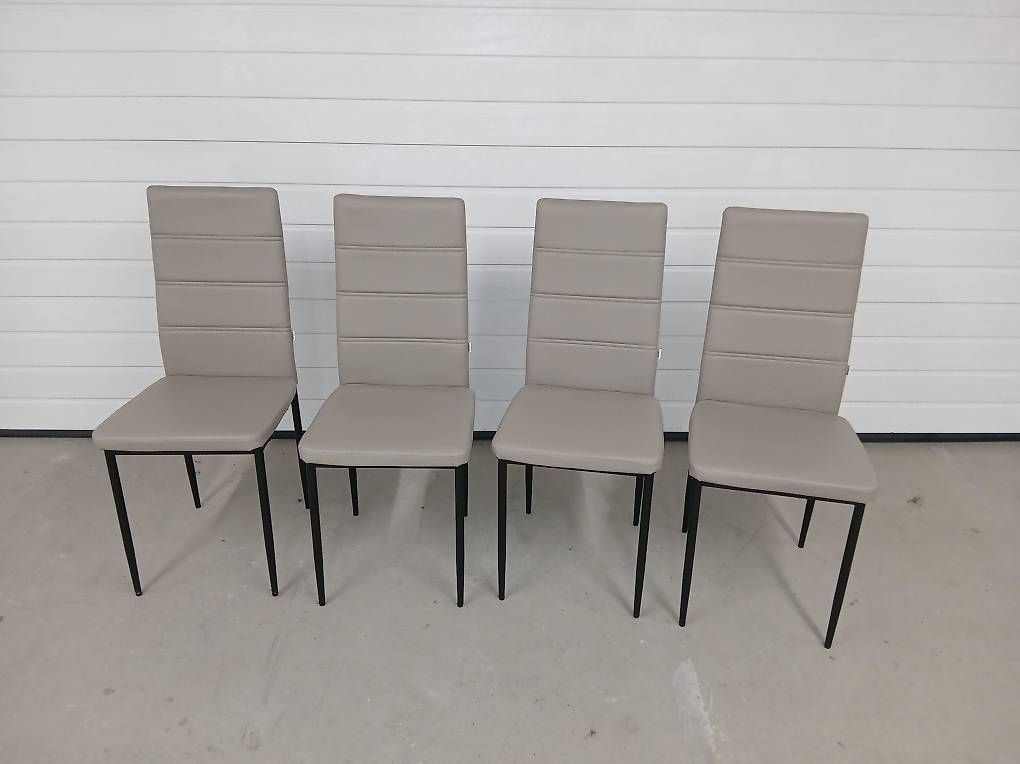 Set di tavolo e panche: Esstisch mit 4 Stühle Leder  – Usato da Sevelen venduto da serfinis64 2