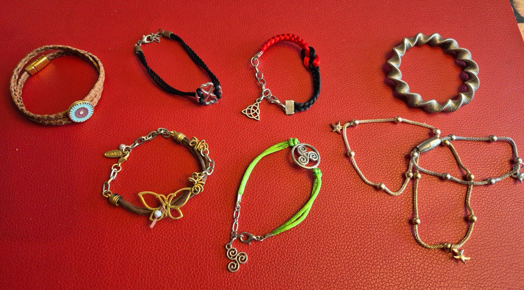 Bracciali & Braccialetti: 7 Armbänder – Usato da Zeiningen venduto da Carettacaretta69