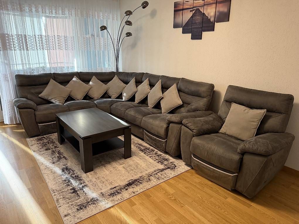 Sofas: Ecksofa  – D'occasion à Ostermundigen par riol09 2