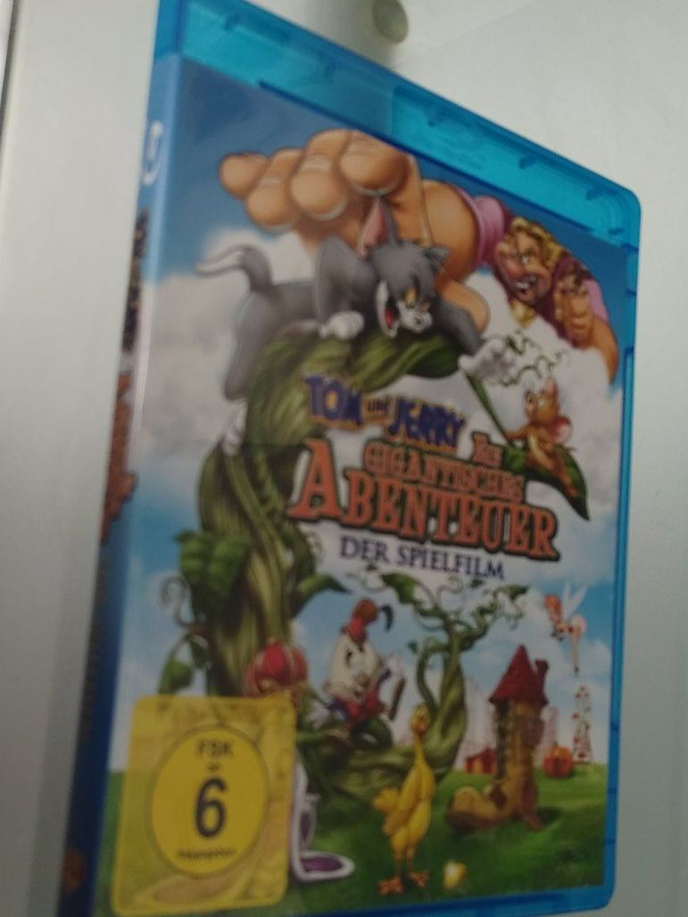 Tutti i DVDs: Tom und Jerry Ein Gigantisches Abenteuer Blu-Ray – Usato da Dottikon venduto da Oldyfreak