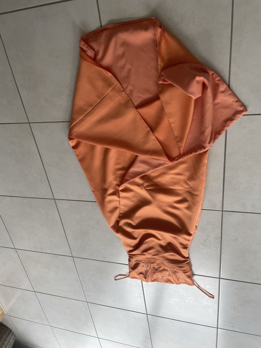 Vestiti: Elegantes, orange Abendkleid mit Schlitz, Grösse 36. – Nuovo (secondo la descrizione) da Dübendorf venduto da jlu_r7hz 5