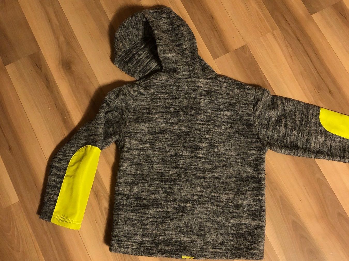 Giacche & Cappotti: Fleece Jacke Grösse 116 – Usato da Vilters venduto da san_2t9g 2