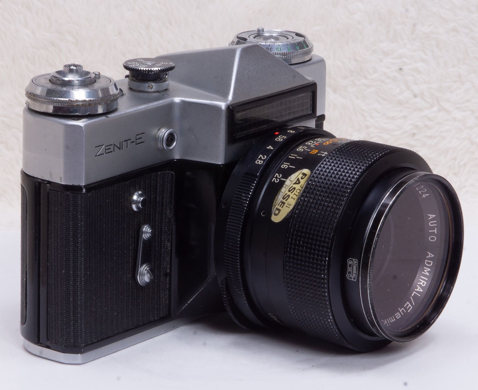 Fotocamera: ZENIT - E   Spiegelreflex Kamera – Usato da Zürich venduto da phueni 2