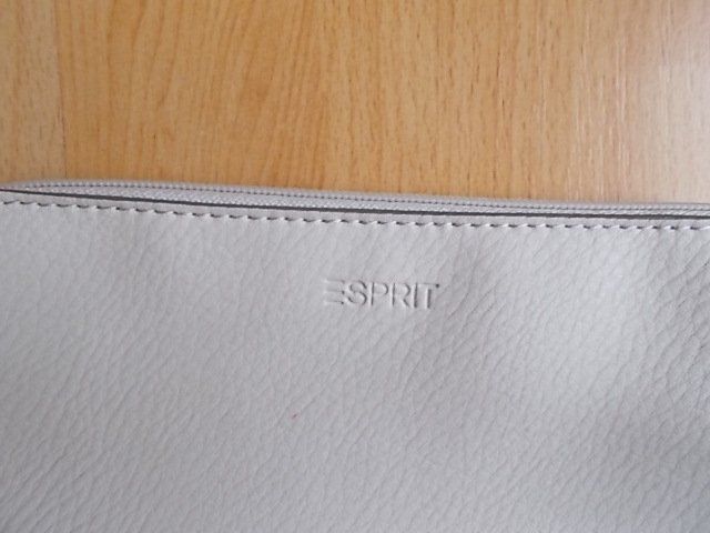 Esprit Borse da donna: Esprit Tasche NEU – Nuovo (secondo la descrizione) da Chexbres venduto da indi03 1