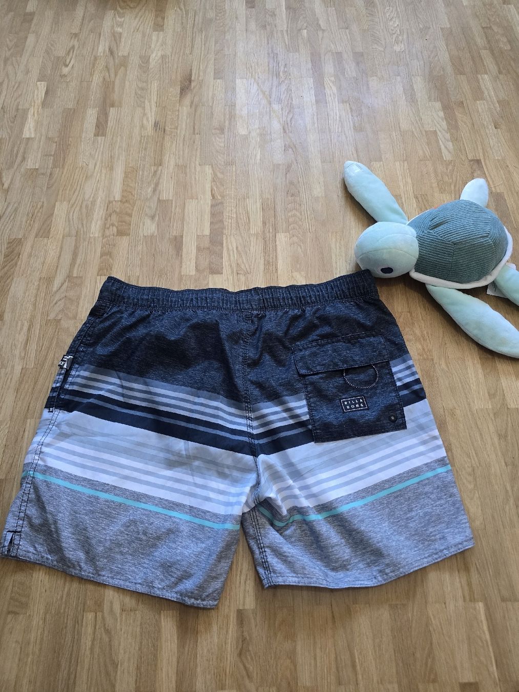 Billabong Costumi da bagno: Short de bain Billabong Layback, taille L  – Usato da Mont-sur-Lausanne venduto da Didinho 1