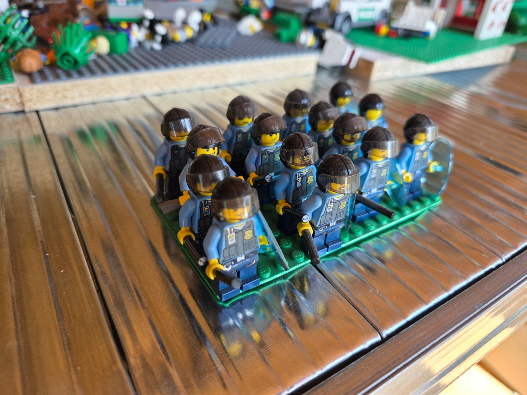 Lego Kit di costruzioni: LEGO Riot Police – Nuovo (secondo la descrizione) da Riazzino venduto da cat_w7kf 2