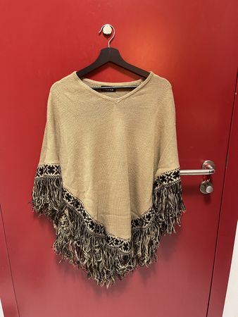 Yendi Poncho with Fringes Beige S/M