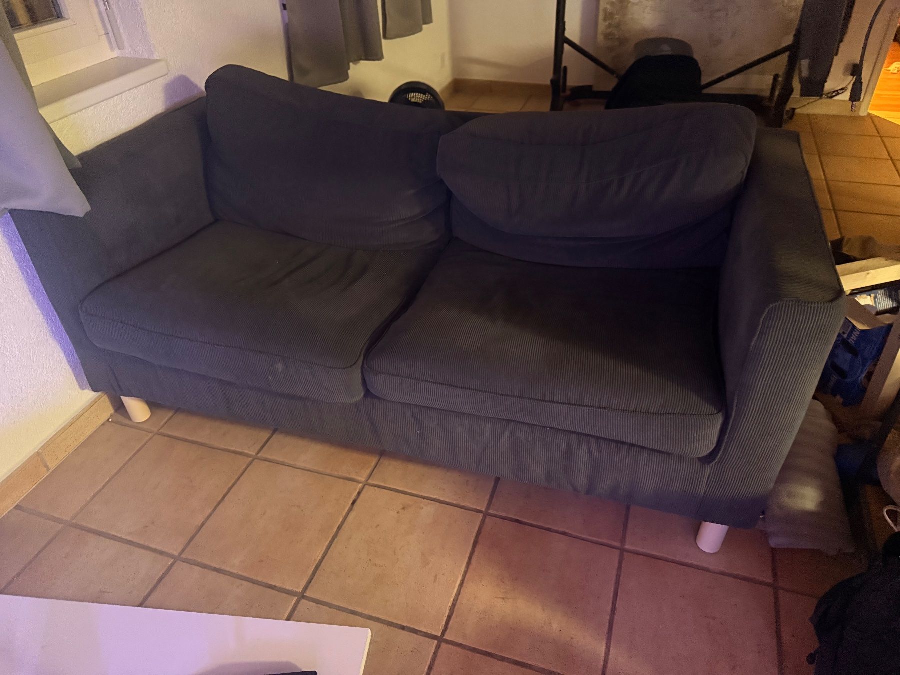 Ikea Divani: Gemütliches 2er Sofa / Couch zu verkaufen – Usato da Urswil venduto da hra_c76q 1