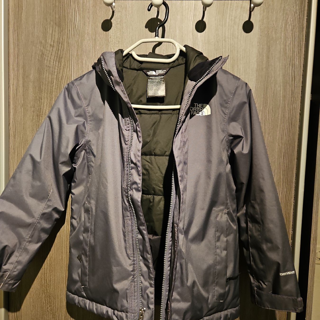 North Face Giacche & Cappotti: veste the north face garçon – Nuovo (secondo la descrizione) da Chêne-Bourg venduto da gab_7cg8 2
