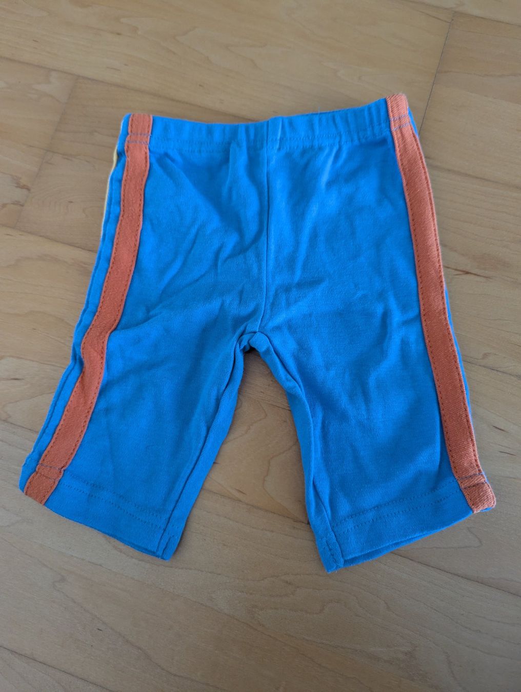 C&A Hosen: 3 Kinder Hosen Grösse 62 – Gebraucht aus Uster von matus.brlit 7