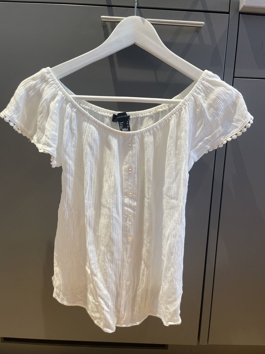 Top: Weisses off-shoulder Top, Gr. 36 – Nuovo (secondo la descrizione) da Arbon venduto da llaauraa