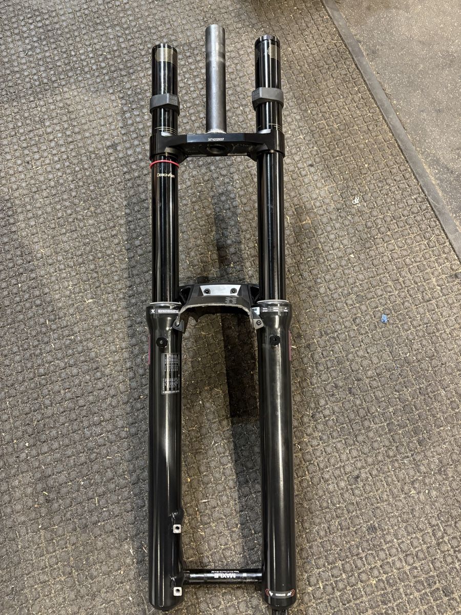 Rockshox Pezzi di ricambio: Rockshox Boxxer Base D1 – Usato da Lenzerheide/Lai venduto da mba_t9yh 1