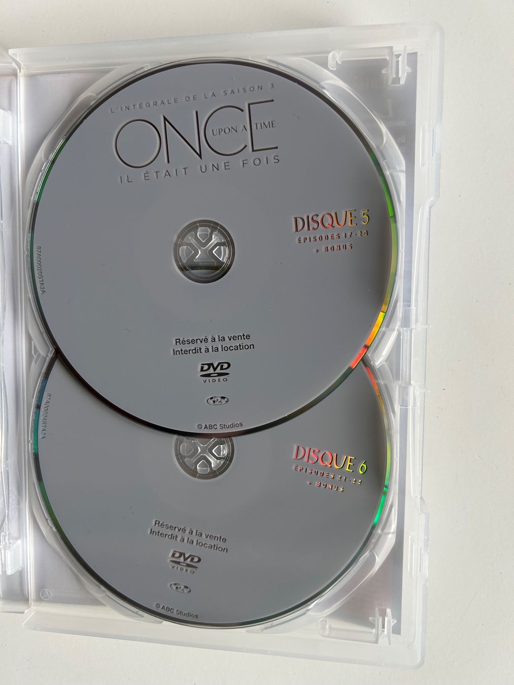 Alle DVDs: ONCE UPON A TIME SAISON 3 – Gebraucht aus St-Cierges von Crisi53 3