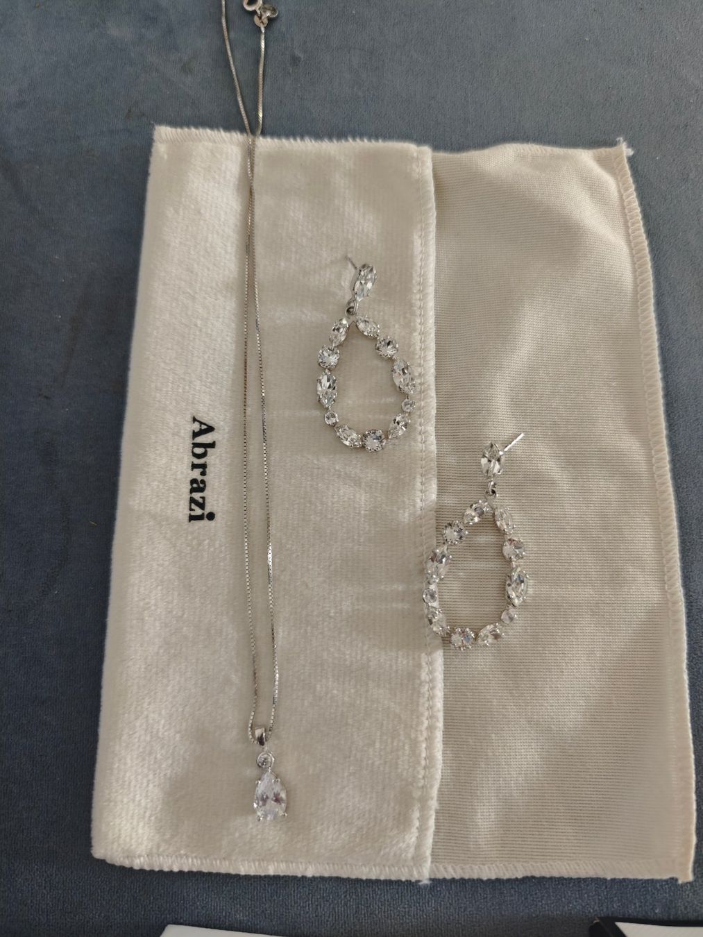 Catenine: Hochzeitschmuck – Nuovo (secondo la descrizione) da Bonstetten venduto da lin_fy7n 1