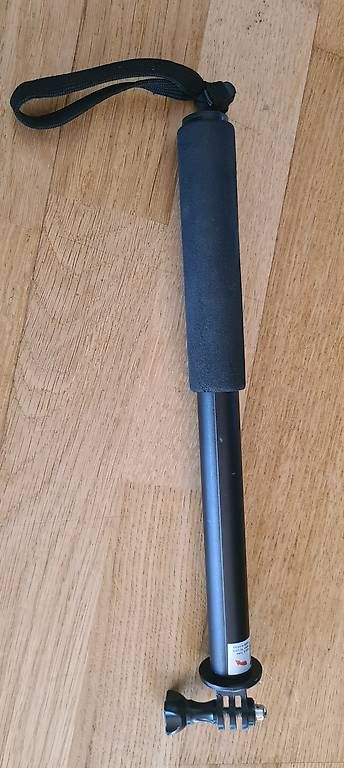 Staffe: Go Pro Selfie stick 95cm – Usato da Herzogenbuchsee venduto da lpo_757q 1