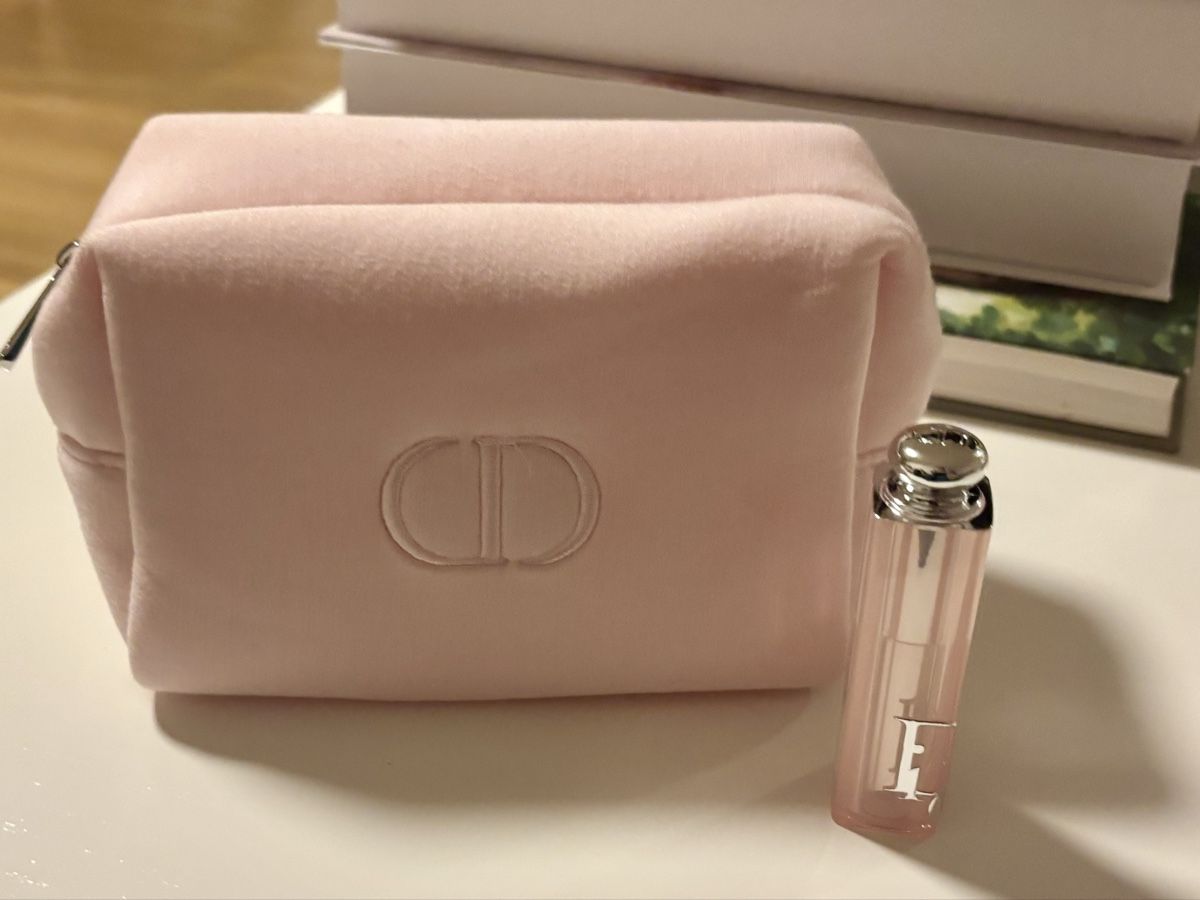 Dior Make-up: Dior Addict Lip Glow + Beautycase – Gebraucht aus Baden von Tiffany6878