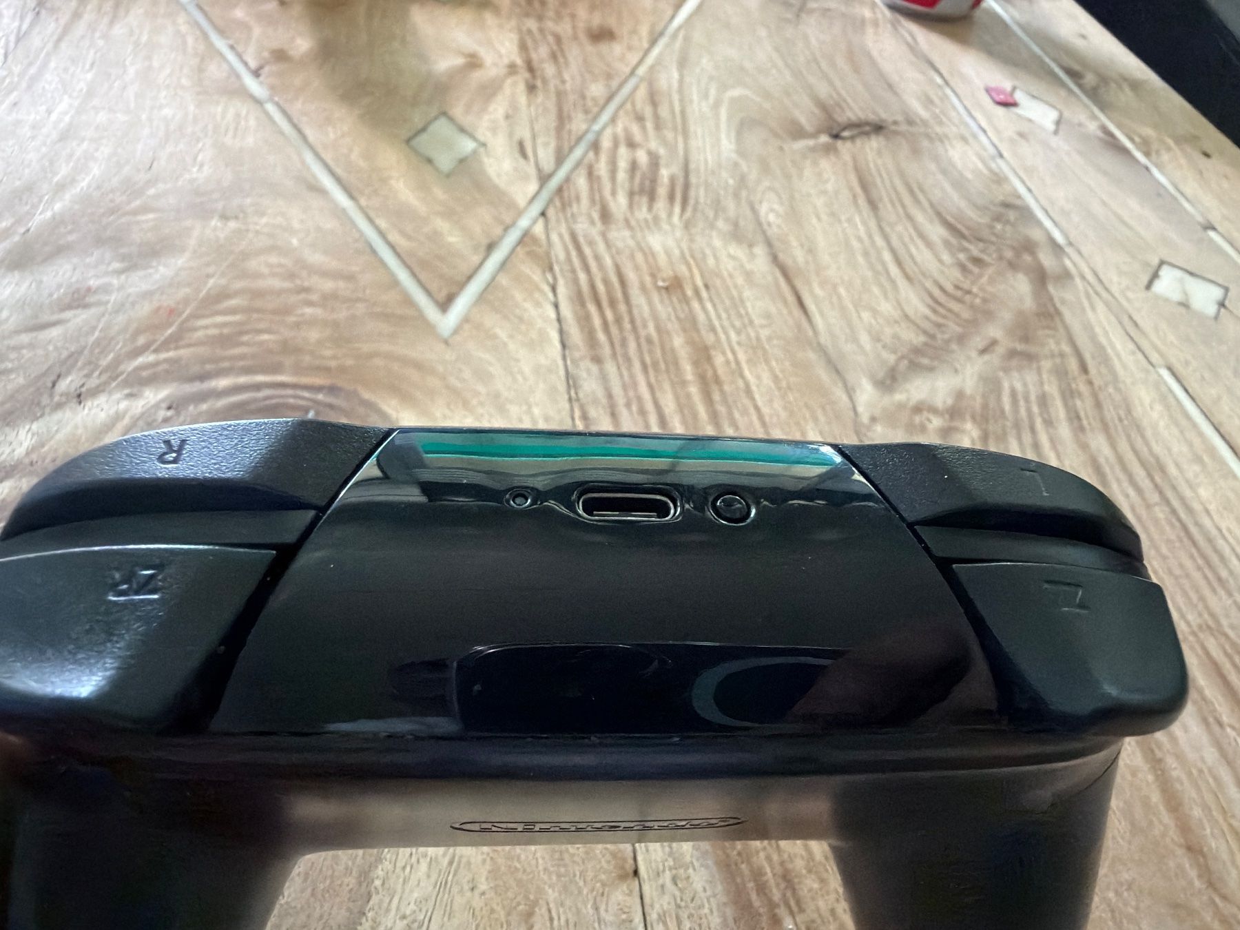 Nintendo Konsolen: Nintendo Switch Pro Controller schwarz gebraucht – Gebraucht aus Oberweningen von Achille.3 2