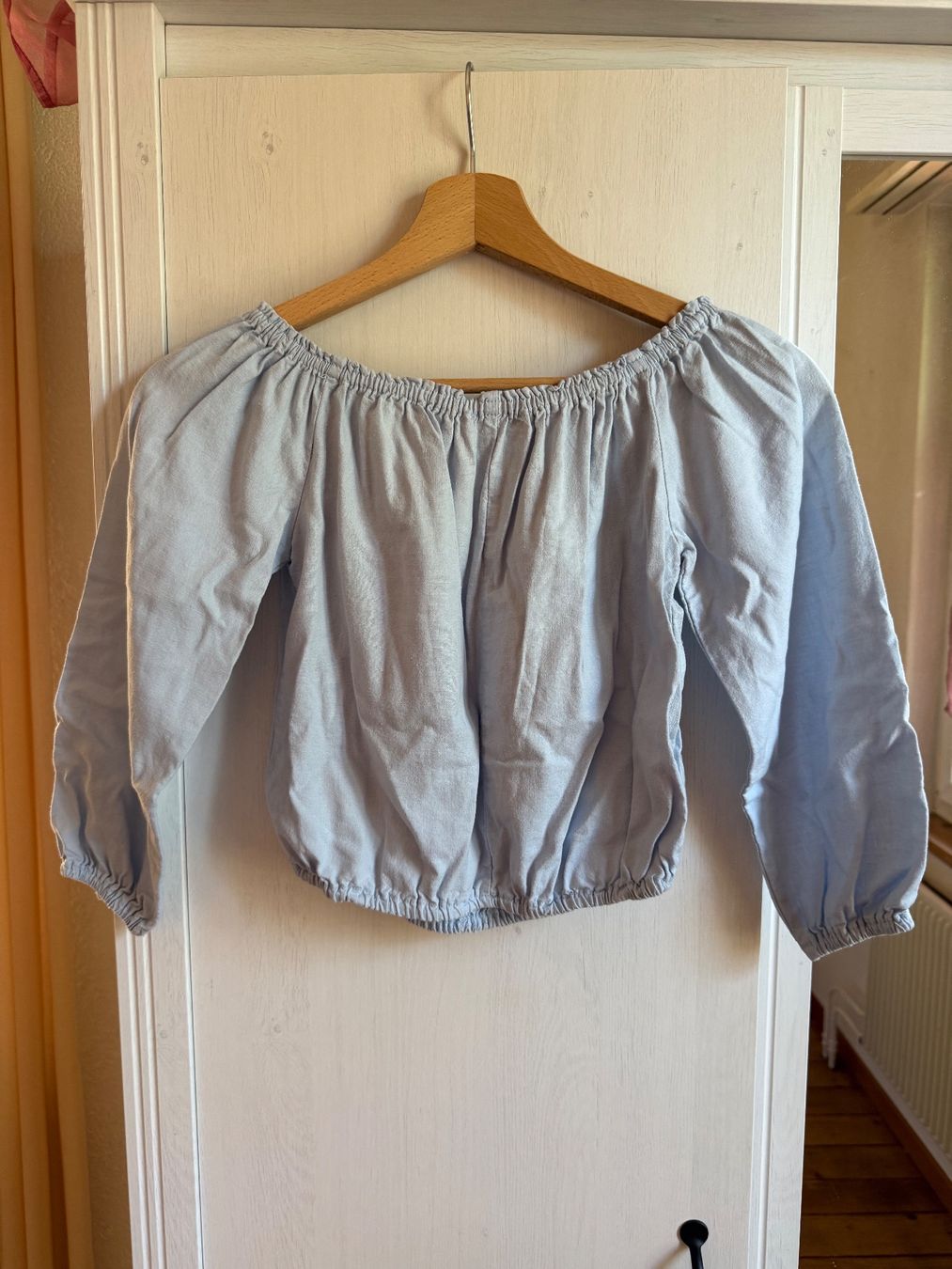 Brandy Melville Top: Off the shoulder blaues Top Brandy Melville onesize – Usato da Zuchwil venduto da jabie 2