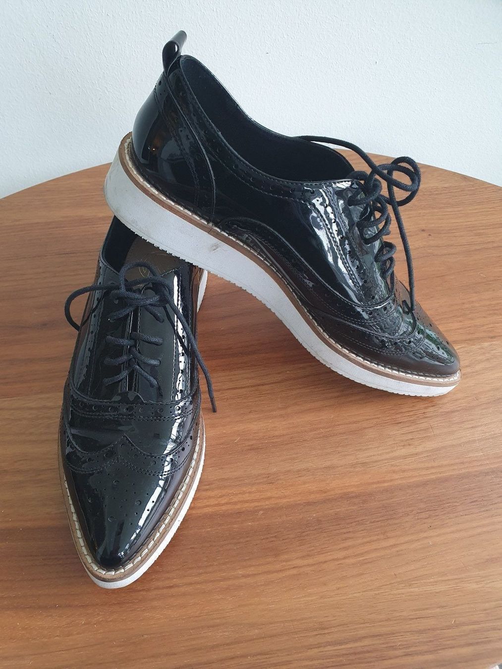 Schuhe für Mädchen: Kurt Geiger NEUE Schuhe – Neu (gemäss Beschreibung) aus Ebikon von glebY