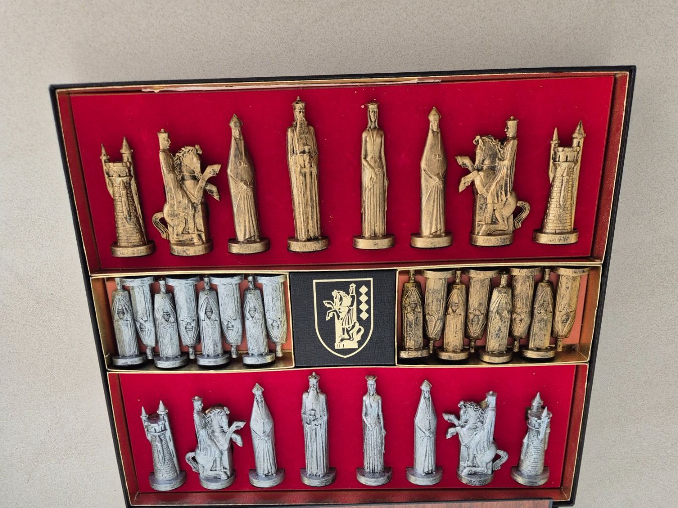 Jeux: Jeu d'échecs style médiéval – D'occasion à Fribourg par tameab 1