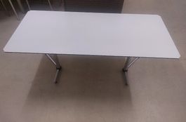 USM HALLER Bürotisch weiss Metallgestell 174.5 x 74.5 cm