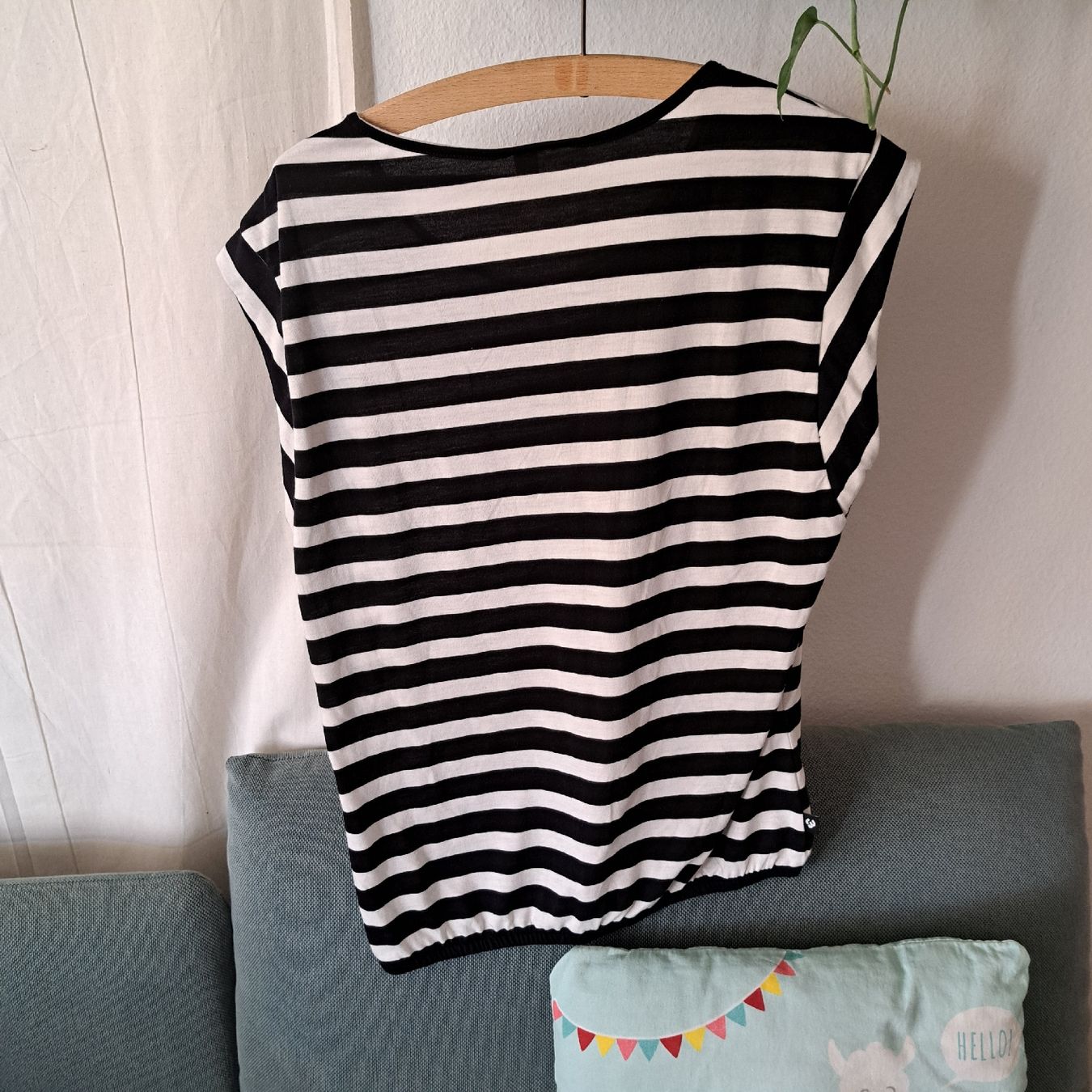 T-shirt: T-shirt gestreift – Nuovo (secondo la descrizione) da Zollikofen venduto da selanaj 4