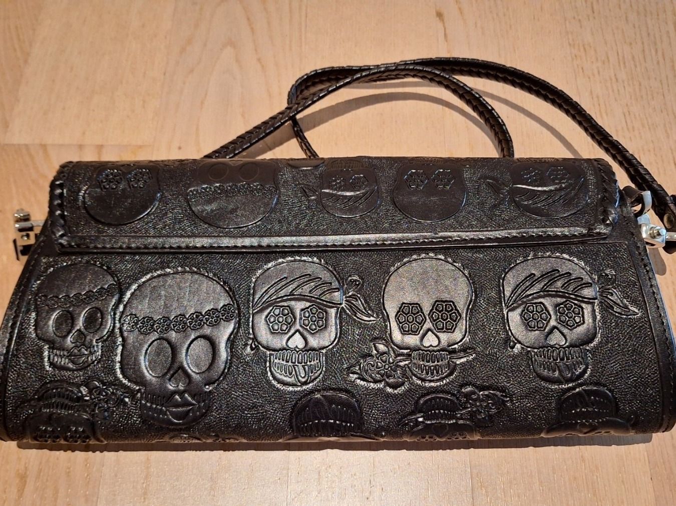 Borse da donna: Handtasche "Skull", Designer Unikat, Echtleder, schwarz – Nuovo (secondo la descrizione) da Oberkulm venduto da kar_jgx9 2