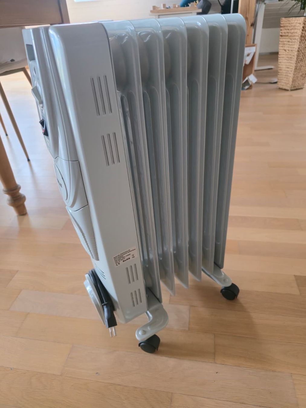 Radiatori: Heizöfeli von Rotel – Usato da Volketswil venduto da Janavana