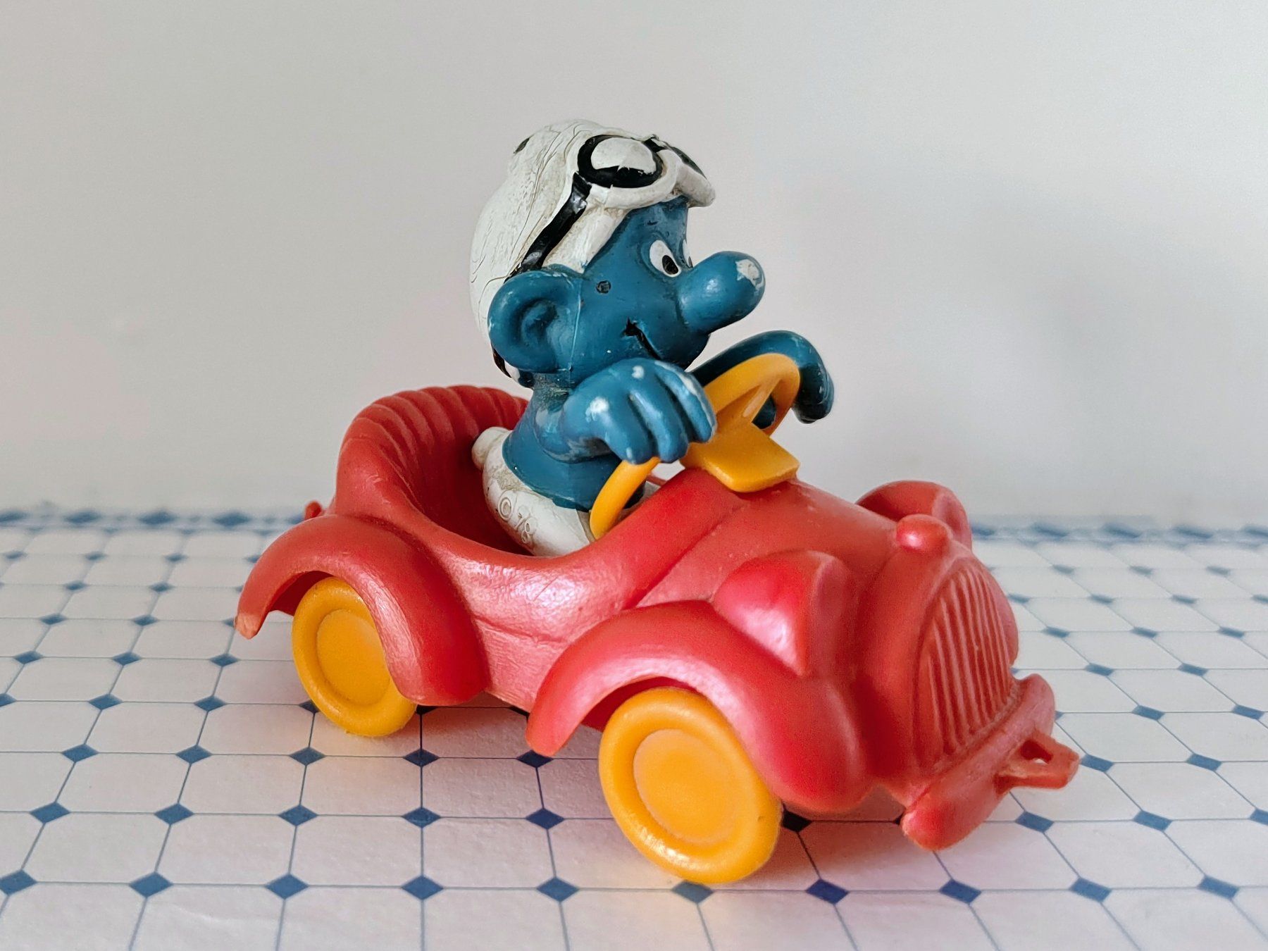 Schleich Statuette: Schlumpf 40210 Autofahrer 1979 – Usato da Rüti ZH venduto da Prostias 1