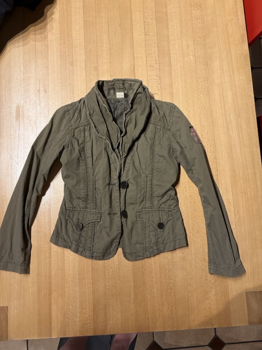 IKKS Vestes: Veste – Neuf (Voir description) à Uvrier par lou_dhk8