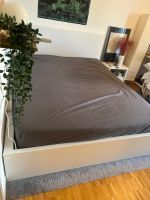 Doppelbett, Matratze & Lattenrost zu verkaufen