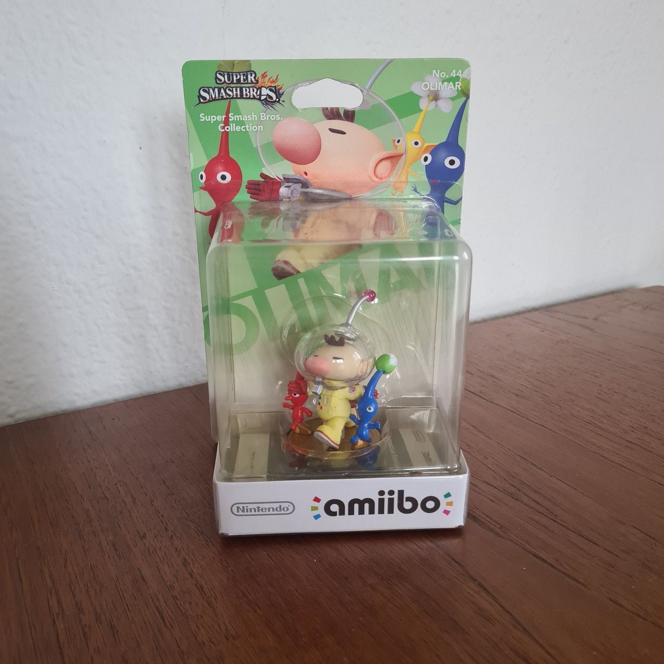 Nintendo Statuette: Amiibo Olimar No. 44 Nintendo Super Smash Bros – Usato da Zürich venduto da Wickeddude
