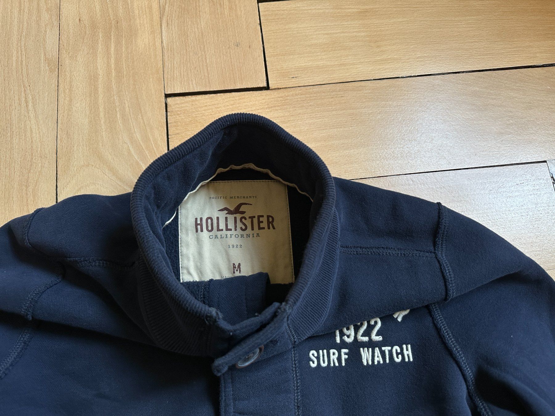 Hollister Vestes: HOLLISTER - Sweatjacke dunkelblau M – D'occasion à Zürich par Diazaio 2