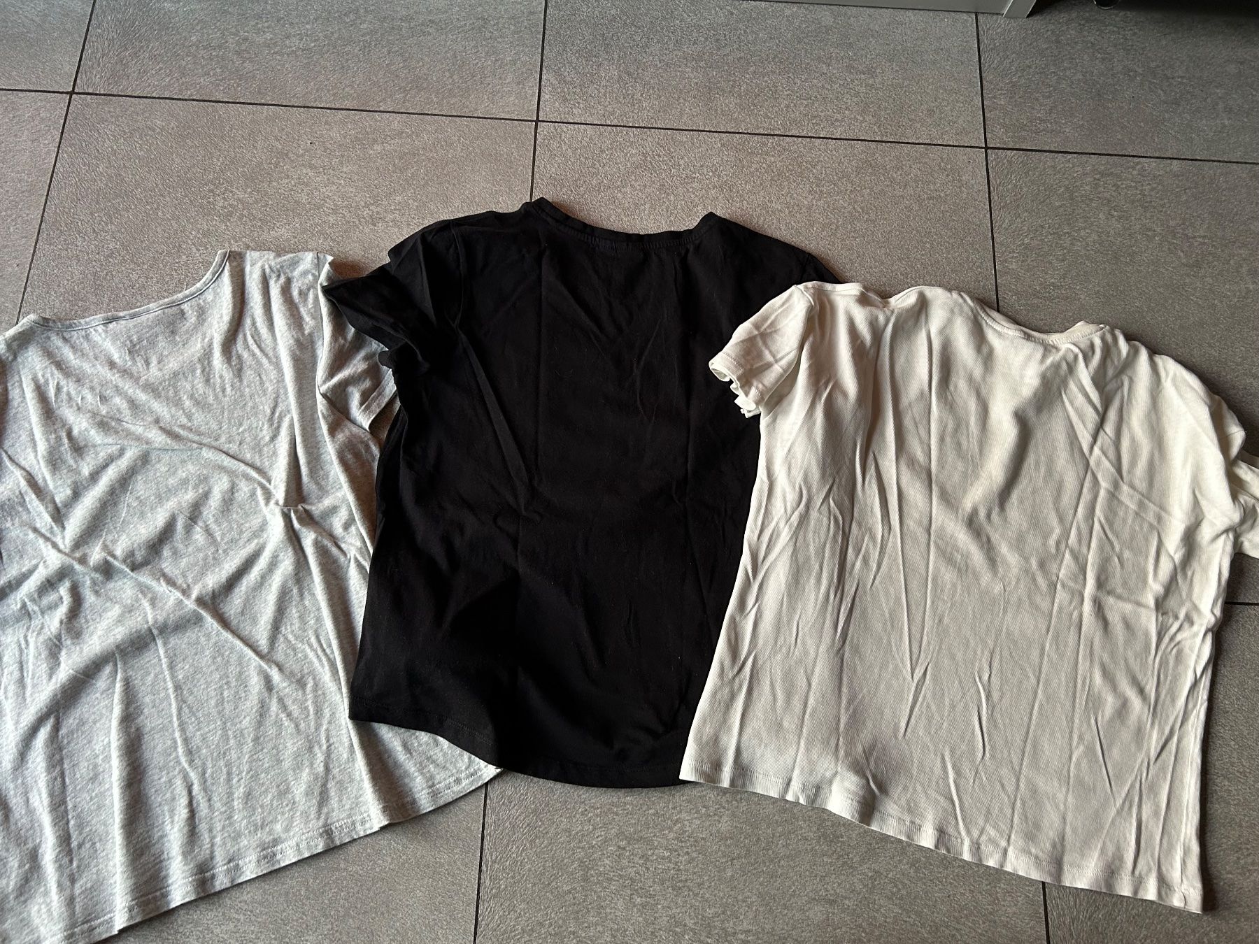 Disney Camicette, T-shirt & Top: 3 lot T Shirt Mickey Mouse gr. M – Usato da Arbedo venduto da nadia1973 4