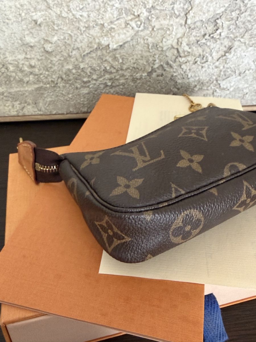 Louis Vuitton Borse da donna: Louis Vuitton Mini Pochette  – Usato da Zürich venduto da ale_6wkr 4