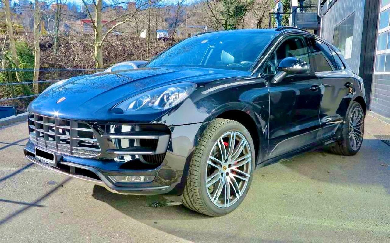 Porsche Automobili: Porsche Macan Turbo – Usato da Vevey venduto da Alves15