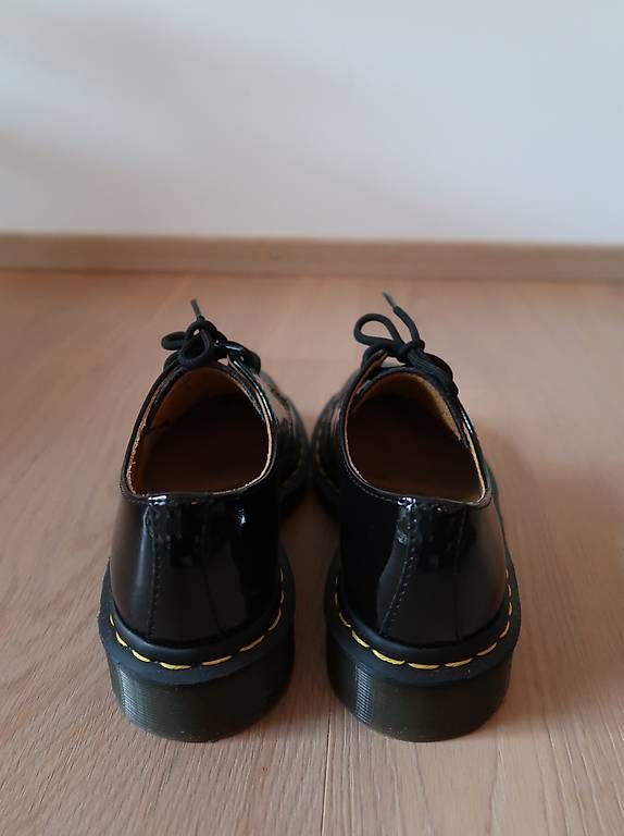 Scarpe da uomo: Dr. Martens 1461 Lackleder – Usato da Aadorf venduto da lui_gm5d 2
