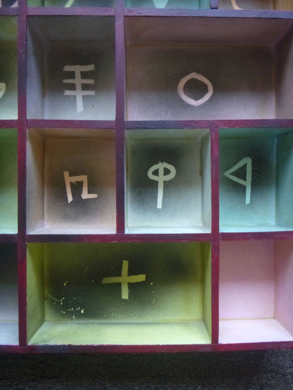 Foto & Immagini: Setzkasten mit phönizischem Alphabet – Usato da Diessenhofen venduto da farbschatten 4