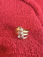 14 Karat Goldring mit Zirkonia – schöner, zeitloser Damenrin