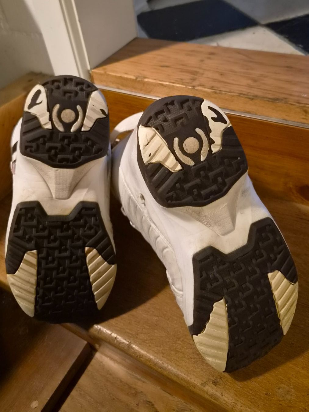 Salomon Damenschuhe: Salomon Snowboardschuhe Gr.39 2/3 – Gebraucht aus Oberrieden von Raja011 5