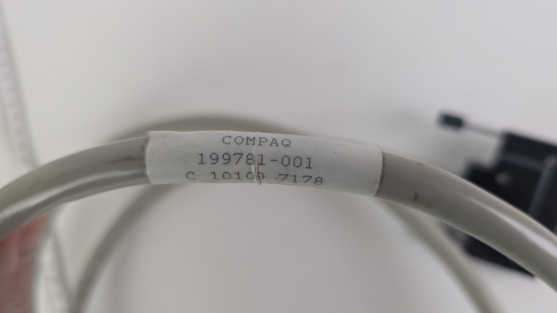 Cavi: SCSI Kabel to DB68 Male – Usato da Zürich venduto da axolottchen 4