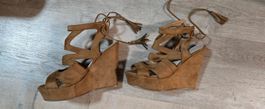 Keilabsatz Sandalen Schnürung braun Grösse 39-40